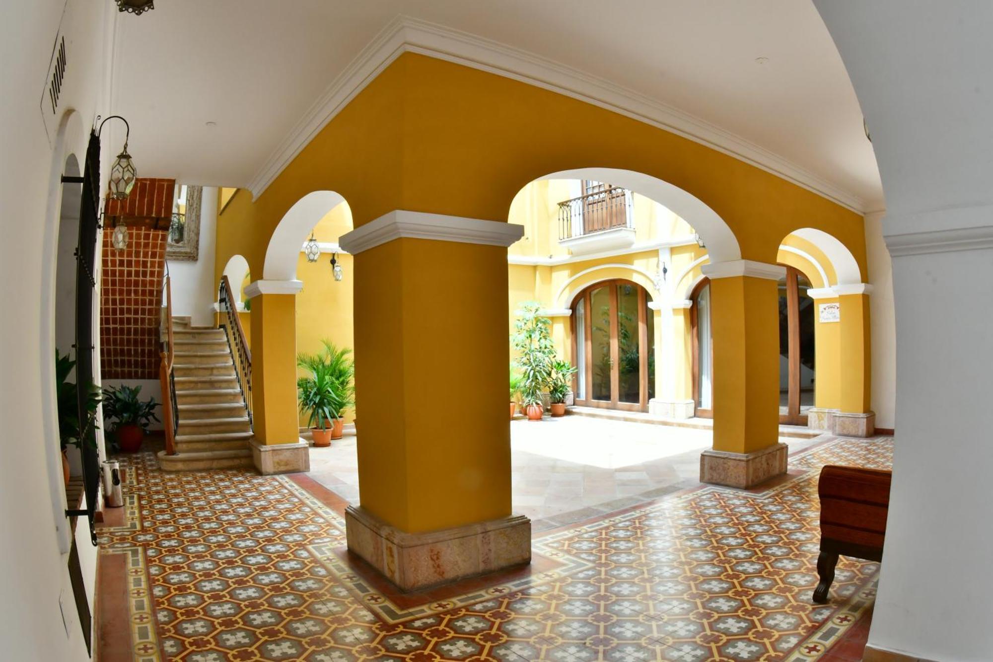 Parador Santa Maria La Real Sucre Zewnętrze zdjęcie